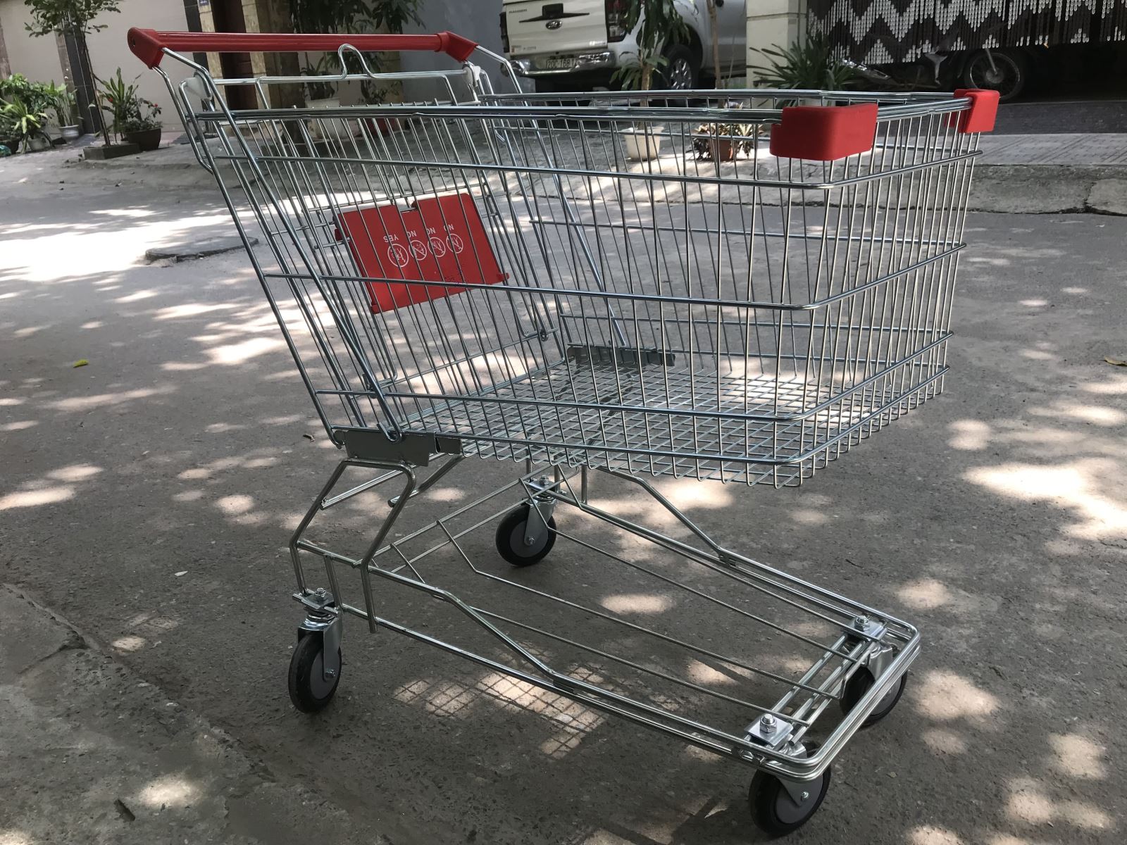 xe đẩy siêu thị 2 tầng 150l